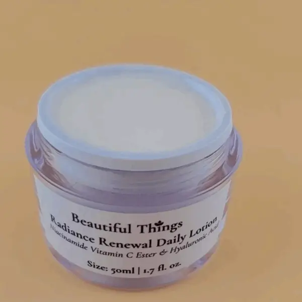 Radiance Renewal Daily Lotion - Image 4